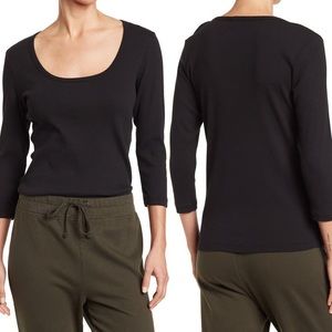 James’s Peres 3/4 scoop neck top